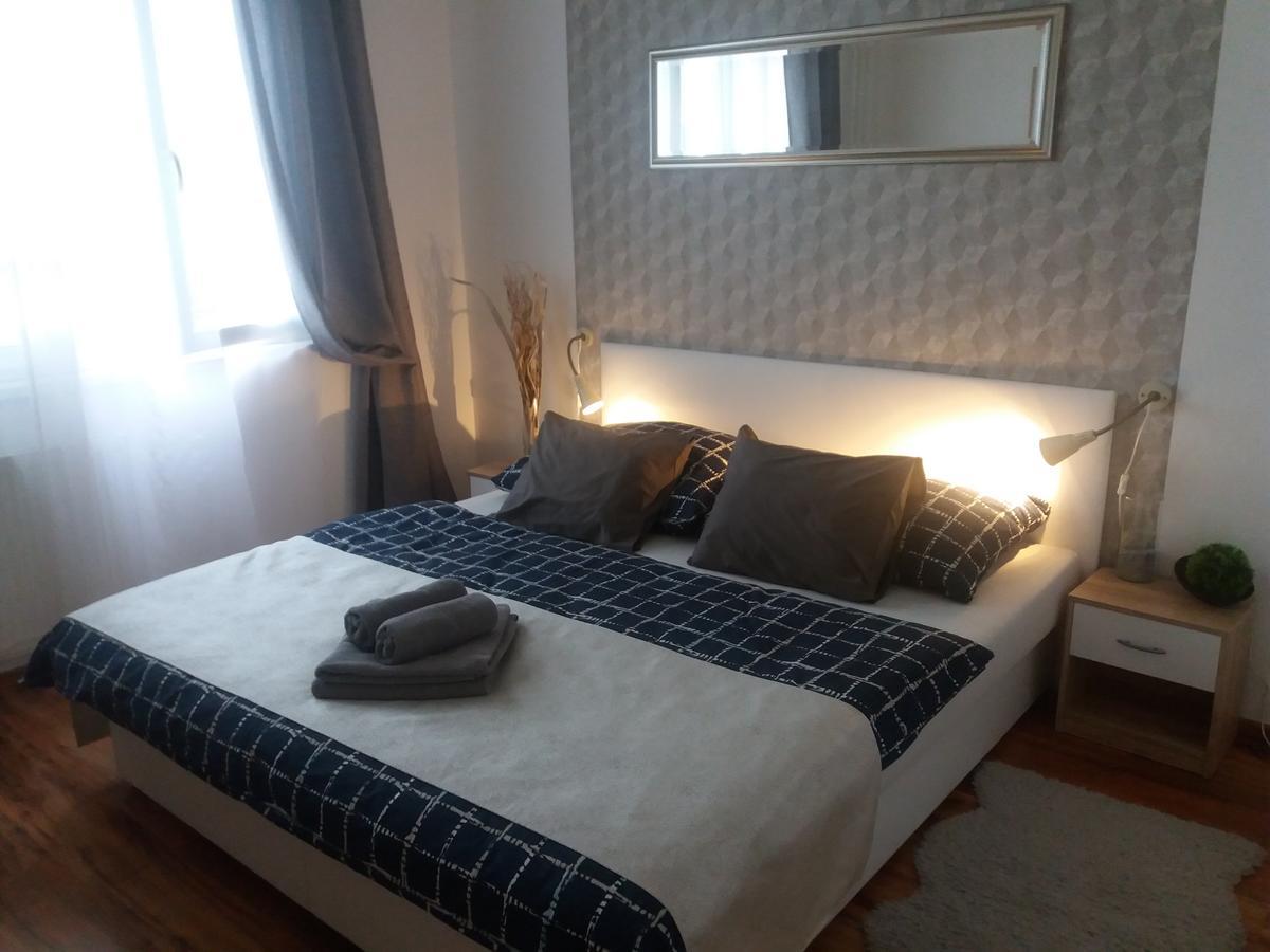 Apartment 3Kk De Luxe Beroun  Dış mekan fotoğraf